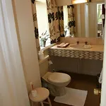 Alexandra Court 3*