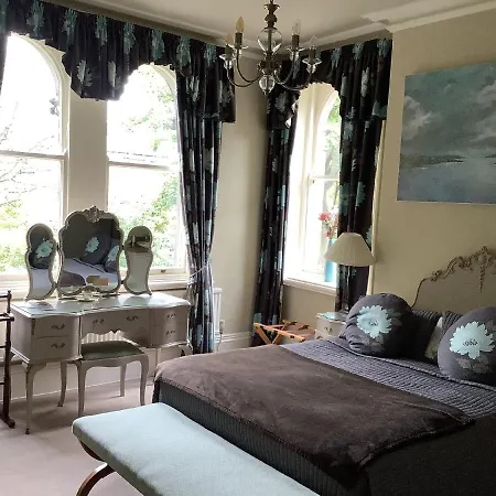 Alexandra Court 3* הרוגייט