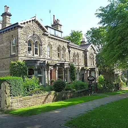 Alexandra Court Bed & Breakfast