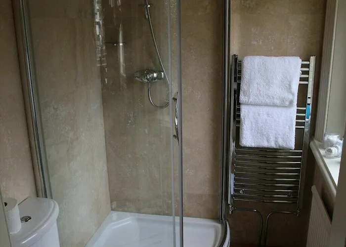 Alexandra Court Bed & Breakfast