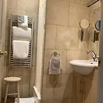 Alexandra Court Отель типа 