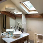 Alexandra Court Bed & Breakfast 3*