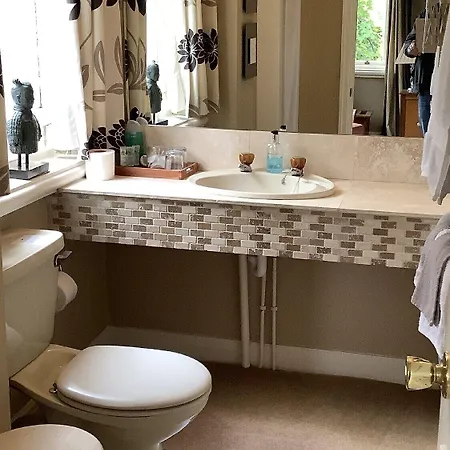 Alexandra Court ベッド・アンド・ブレックファスト 3*